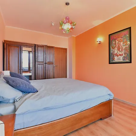 Cedar Iii - One Bdrm Flat B18 * בנסקו
